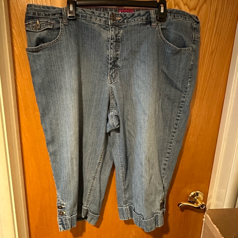 Plus Size Capri Jeans